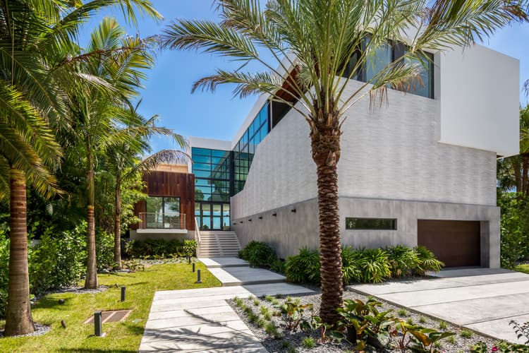 7311 BELLE MEADE ISLAND DR, MIAMI, FL